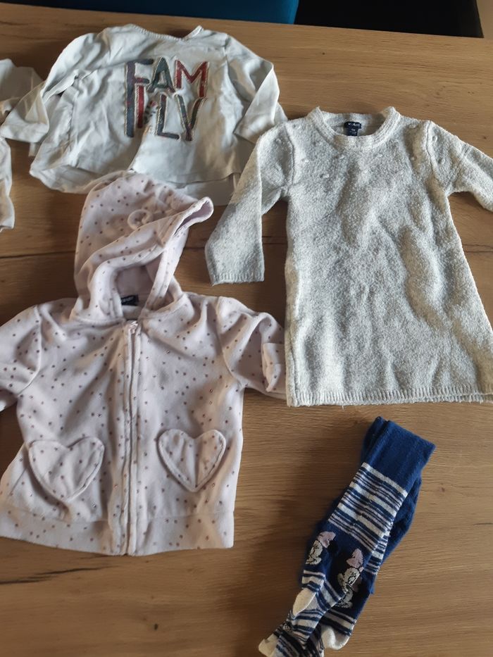 Lot vêtements fille 12 mois - photo numéro 3