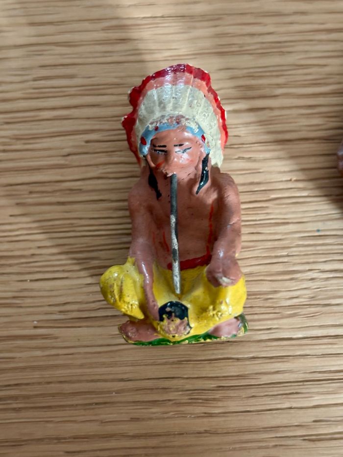 Rare-Lot de 4 Indiens en Composition des Années 60 Peints à la Main - photo numéro 5