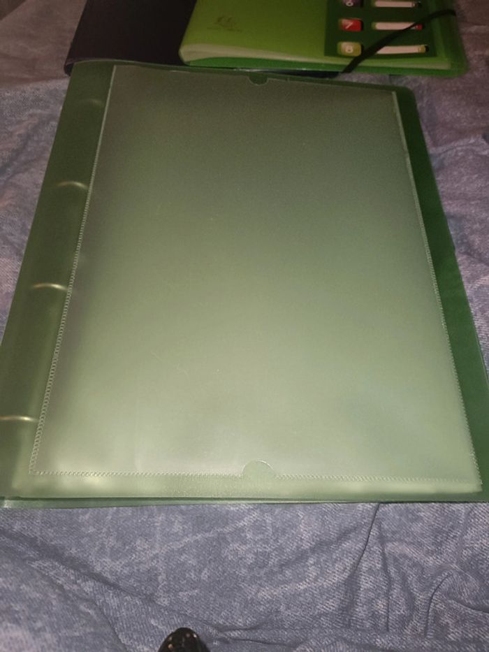 Lot fournitures scolaires