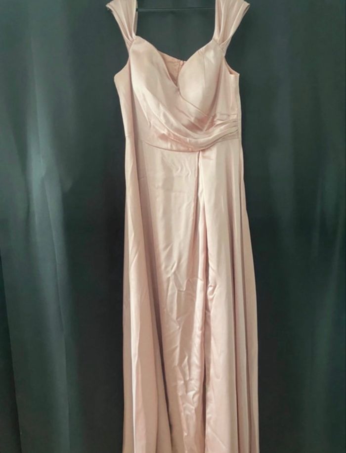 Robe cérémonie - photo numéro 4