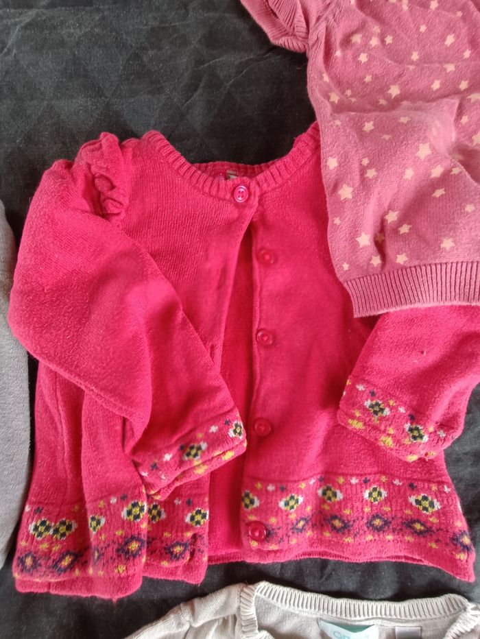 Lot gilets/pulls - photo numéro 6