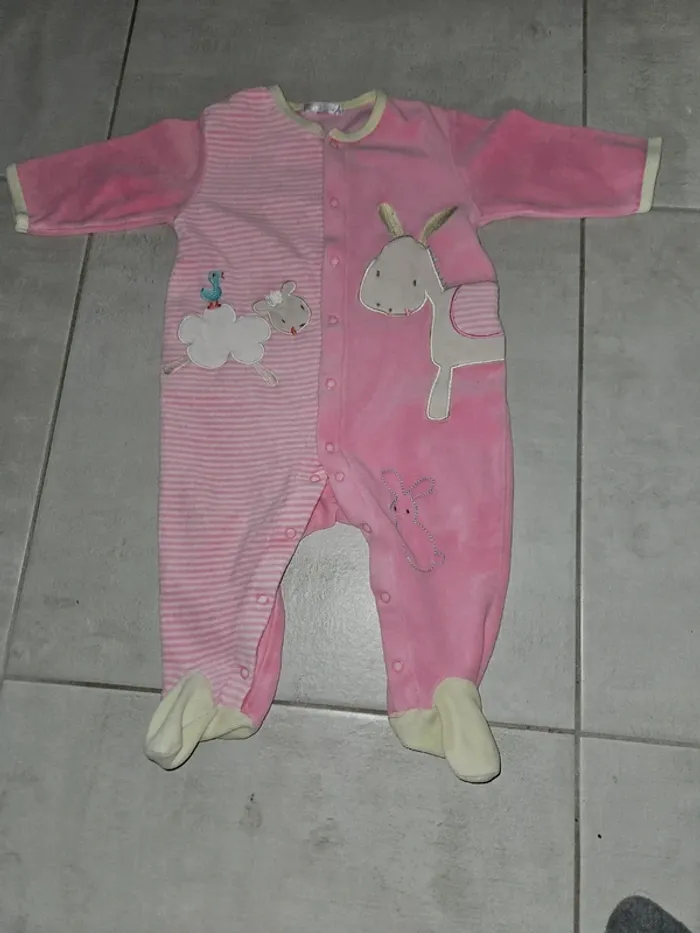 Pyjamas 9 mois - photo numéro 10