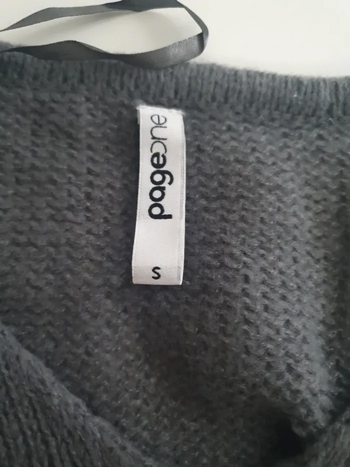 Pull gris col V - photo numéro 3