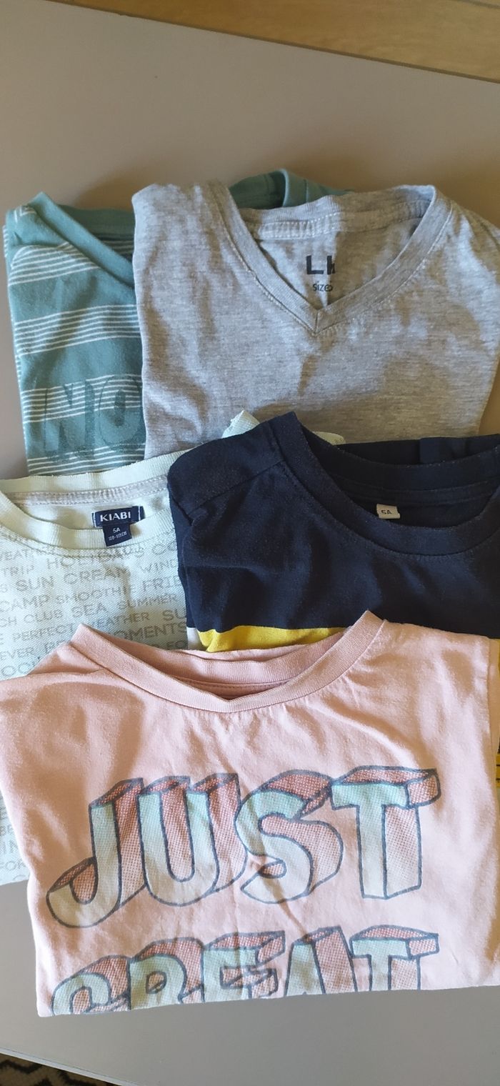 Lot tee shirts