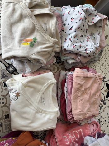 Lots vêtements 1mois