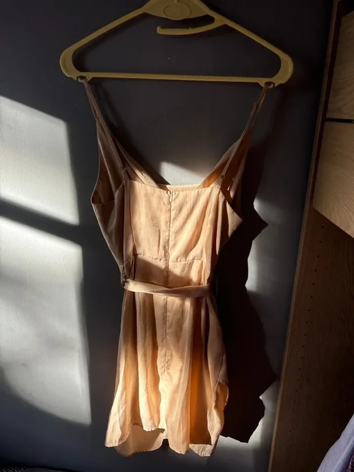 Robe en satin - photo numéro 3