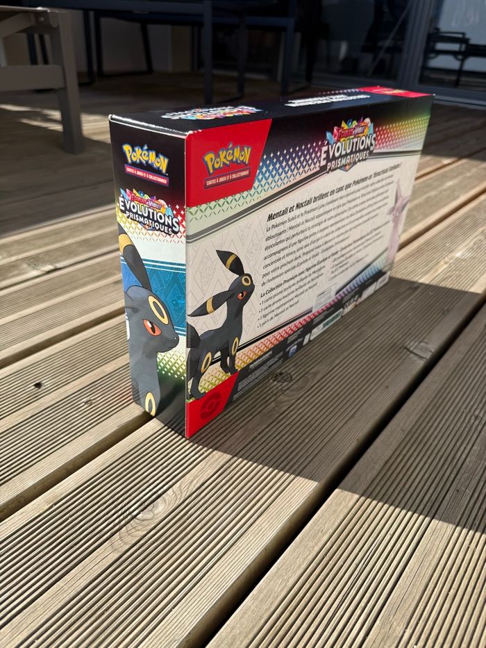 Coffret Pokémon collection premium avec figurine ev8.5 Évolutions Prismatiques - photo numéro 4