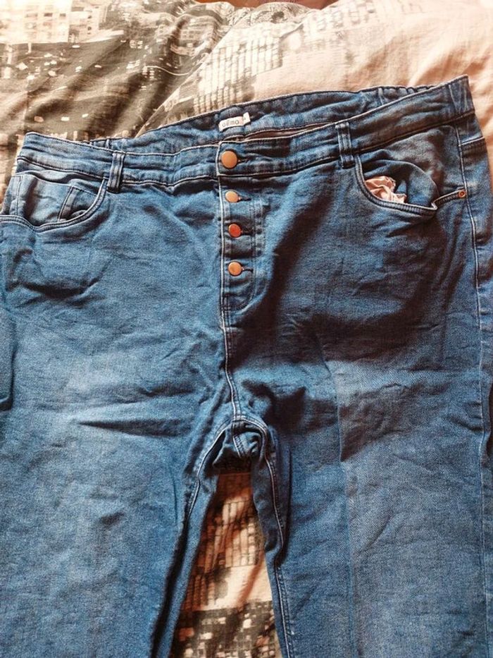 Jeans très bon état - photo numéro 4