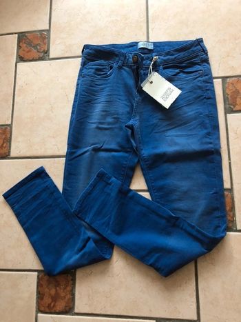 👖 jean bleu Zara 40 neuf avec étiquette