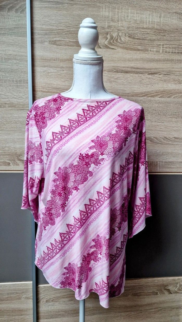 Blouse asymétrique.