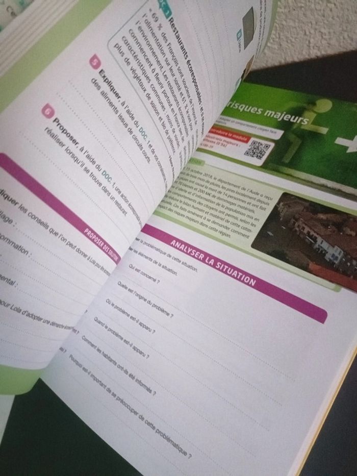 Livre scolaire bac pro prévention santé environnement - photo numéro 3