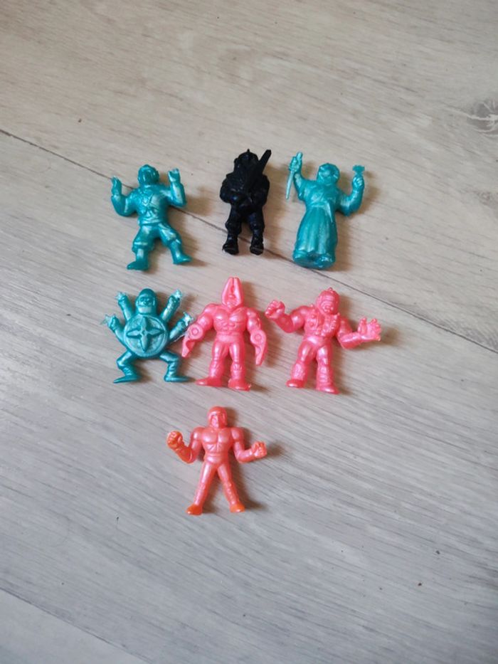 Figurine cosmix