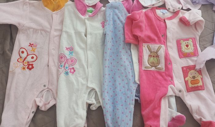 Lot vetements bebe fille 3 mois - photo numéro 2