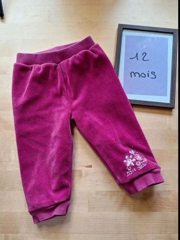 Pantalon pour fille taille 12mois marque Orchestra très bon état