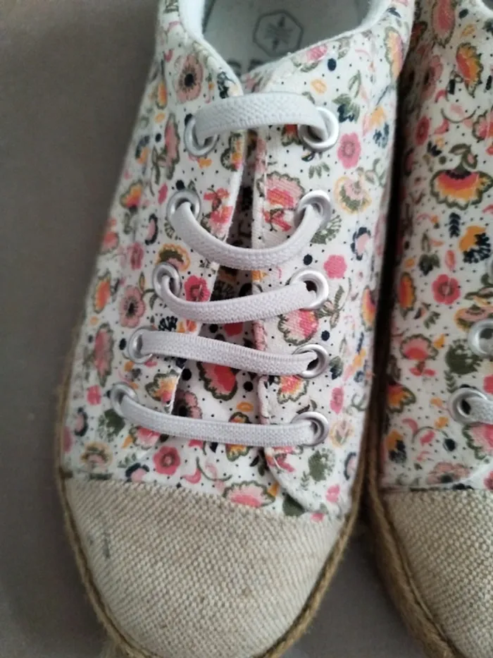 Chaussures toiles 36 - photo numéro 3