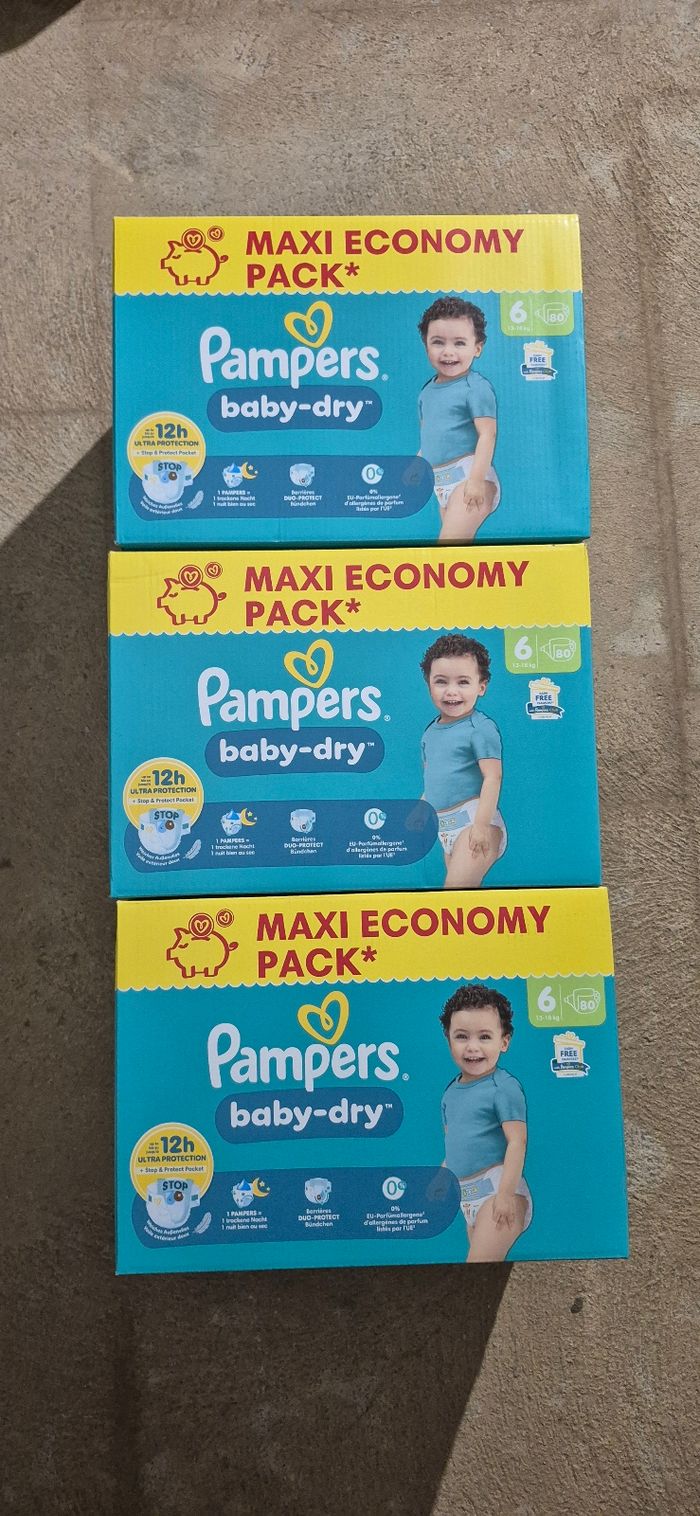 Lot de 240 couches Pampers Baby-Dry Taille 6