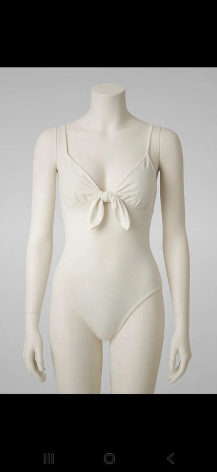 Magnifique body blanc noeud femme taille 38