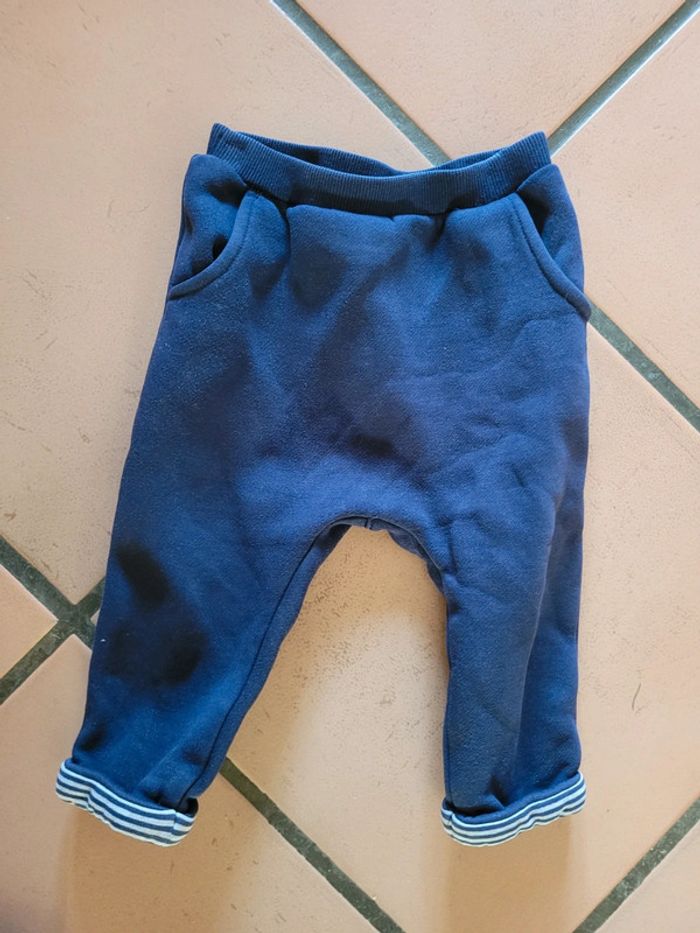 Pantalon épais 12 mois tbe