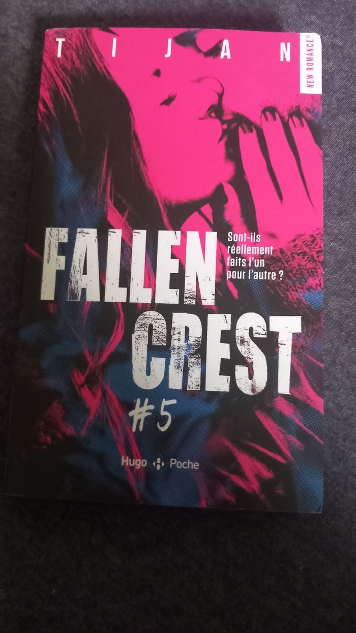 Lot de 7 tomes Fallen Crest - photo numéro 6