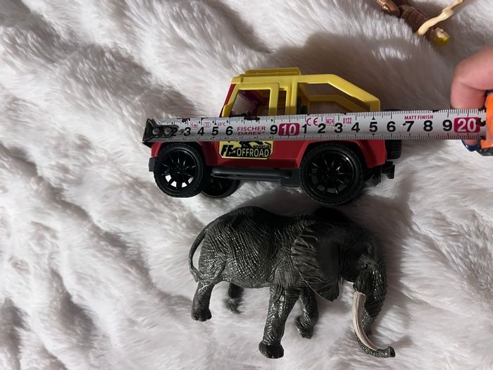 Lot jouet safari voiture et figurine - photo numéro 4