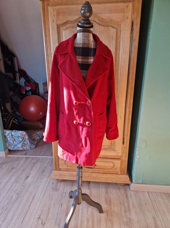 Superbe manteau laine et cachemire Taille 42 rouge vintage