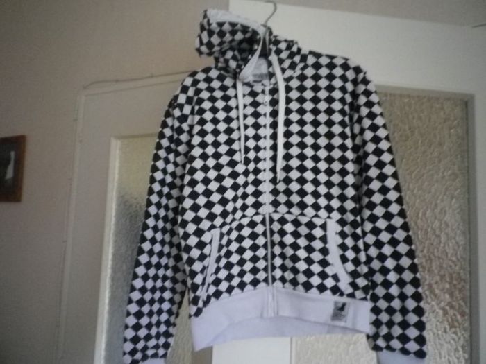 SWEAT A CARREAUX