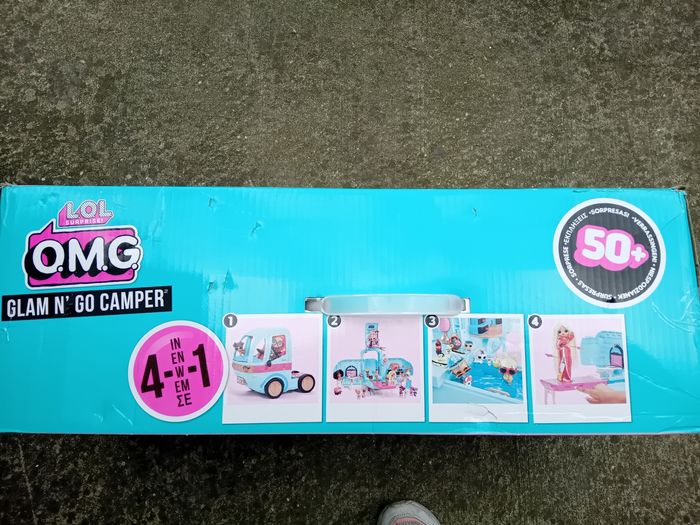 Idée cadeau pour enfant copinge car LOL OMG avec surprise - photo numéro 2