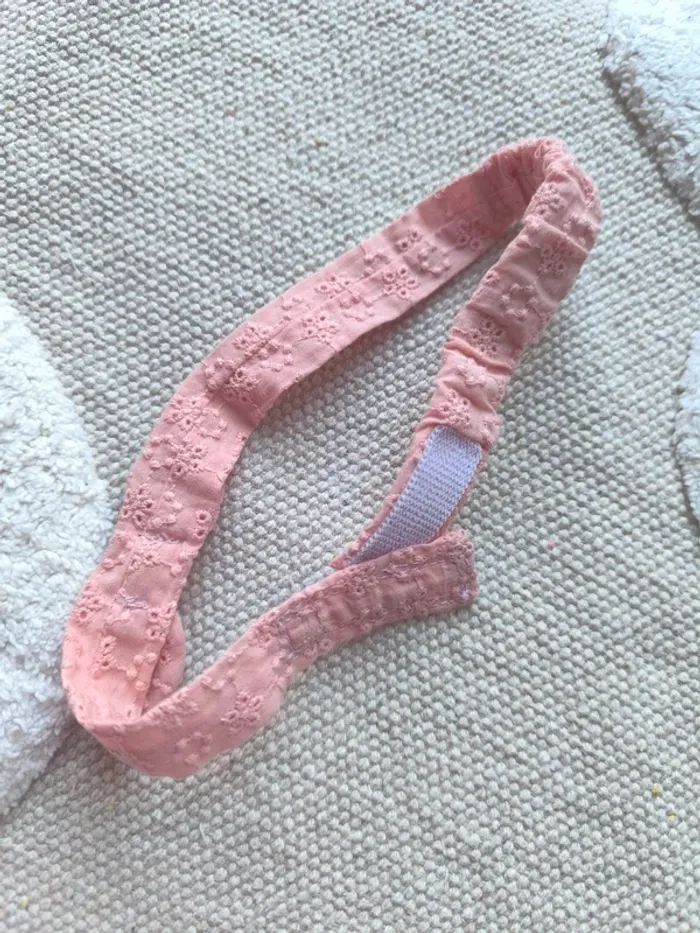 🎀 Bandeau dentelle anglaise – Rose saumon 🎀 - photo numéro 2