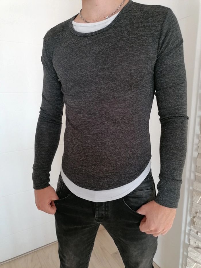Jolie pull gris taille S