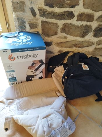 Porte bébé Ergobaby 360.