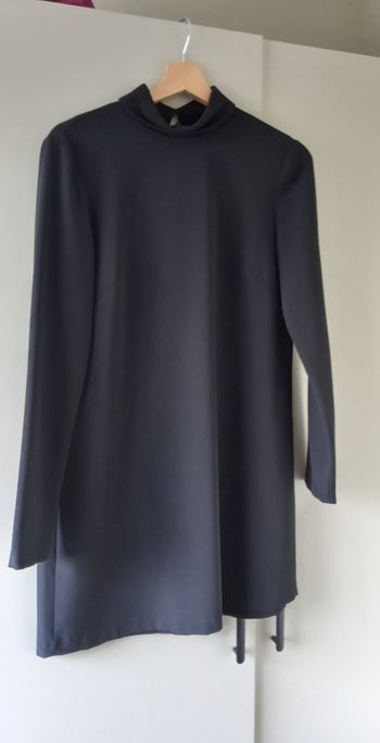 Robe noire Zara