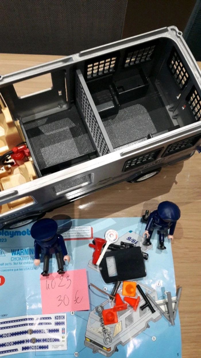Fourgon de police playmobil - photo numéro 2