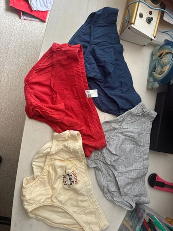Lot 4slips taille 10-12ans marque tex