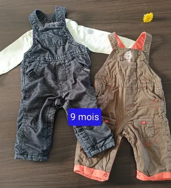 2 salopettes + 1 t-shirt manches longues 9 mois