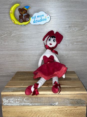 SOL226 doudou poupée 👧🏻 Sephora