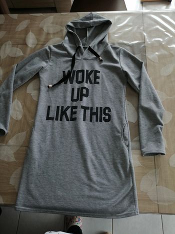 Robe pull à capuche