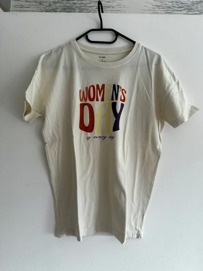 Tee shirt