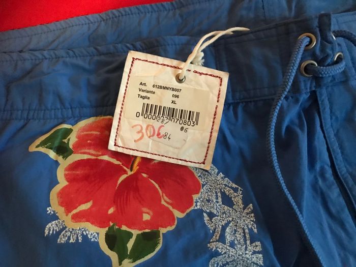 Short Maillot de bain marque Guru taille XL neuf avec étiquette - photo numéro 3