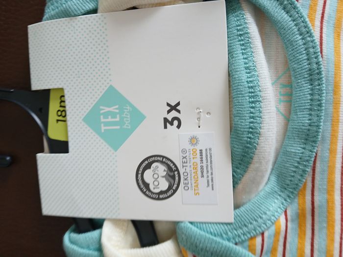 lot de trois bodies manches courtes garcon 18 mois - photo numéro 2