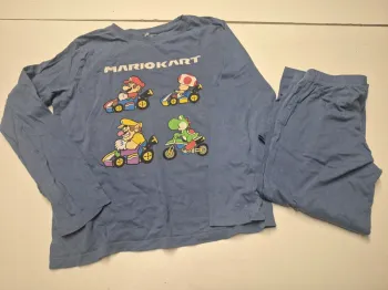 Pyjama mario kart