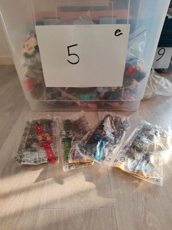 Figurine McDonald's montre DC comics