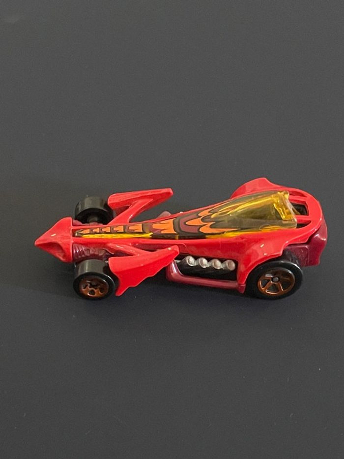 petite voiture de course - photo numéro 2