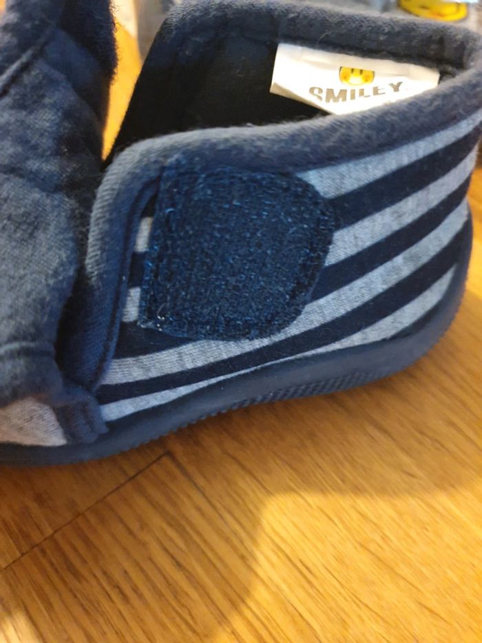 Chaussons bébé scratch taille 20 smiley - photo numéro 7