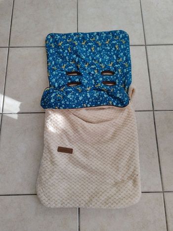 Chancelière pour poussette ou siège-auto - Doublure chaude et motif floral