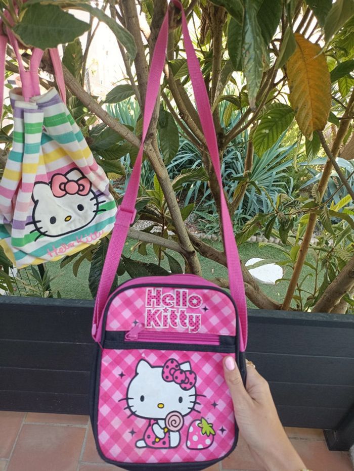 Lot de 2 sacs Hello Kitty pot la rentrée. - photo numéro 4