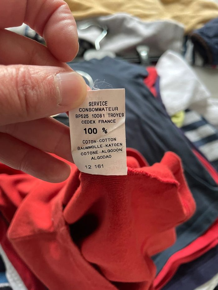 Tee shirt Petit Bateau taille 2 ans - photo numéro 4