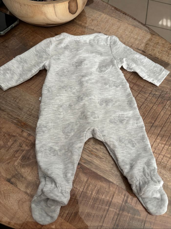 Pyjama - photo numéro 2