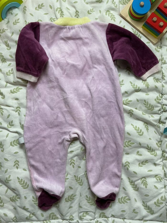 pyjama grenouillère en velours rose et violet les kinousses 3 mois ouverture devant - photo numéro 6
