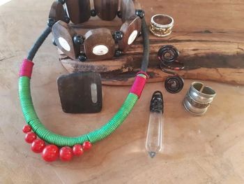 Lot de 7 bijoux ethniques