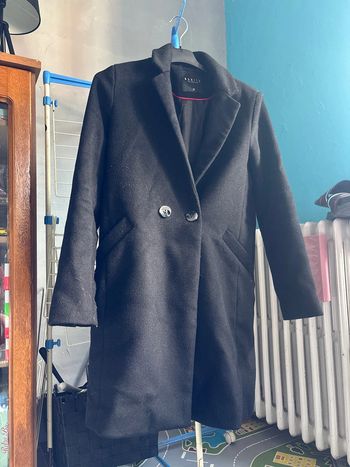 Trench coat noir taille 32 en parfait etat